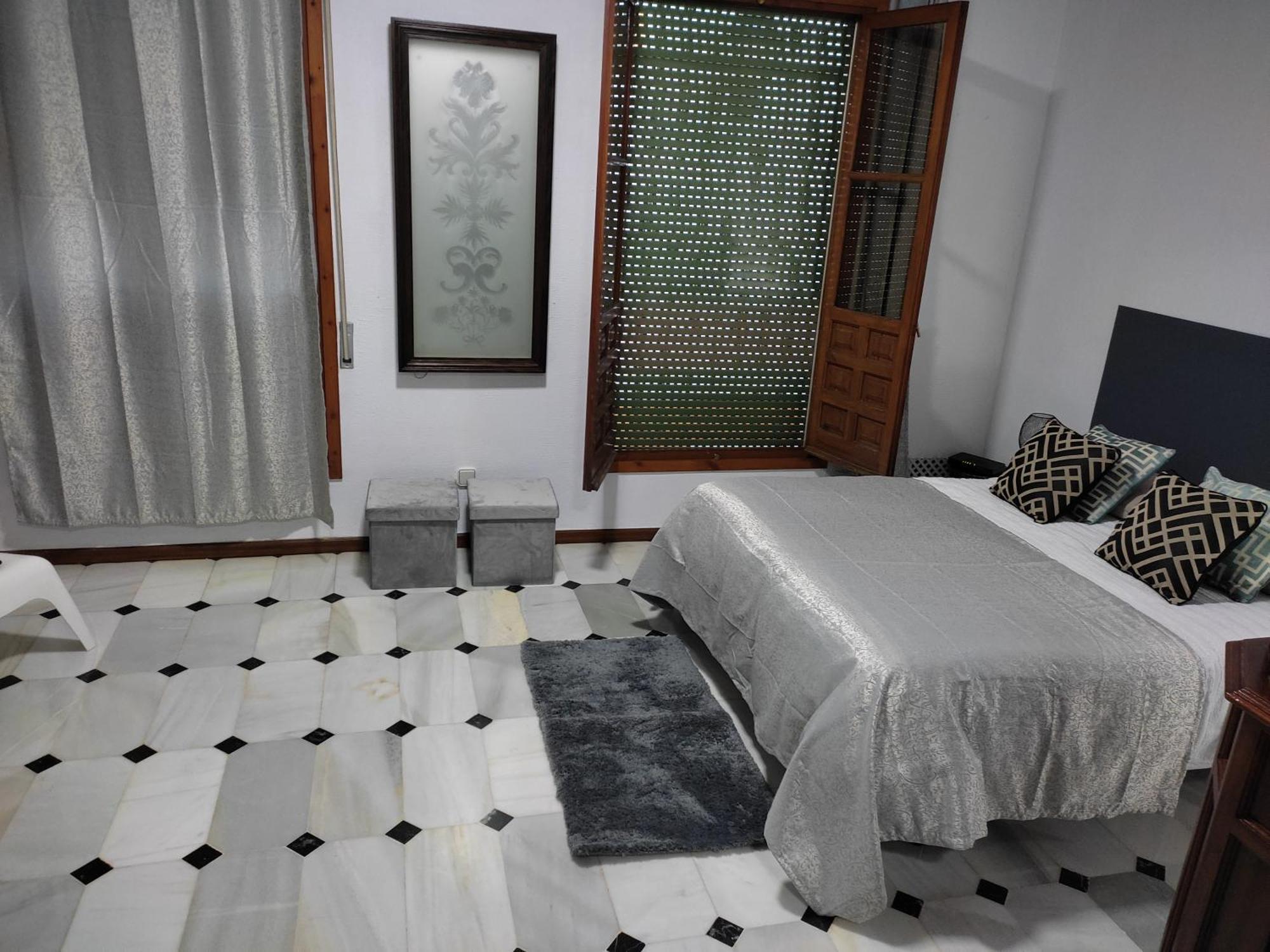 مبيت وإفطار قرطبة San Basilio'S Red House الغرفة الصورة